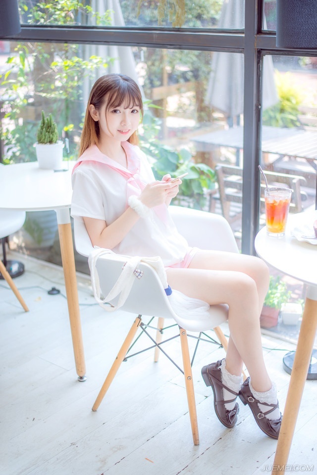 梦想绿色的校园，永远有浓厚的书香;梦想阳光的校园，永远有关爱的永恒。